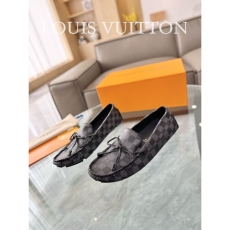 Louis Vuitton Low Shoes